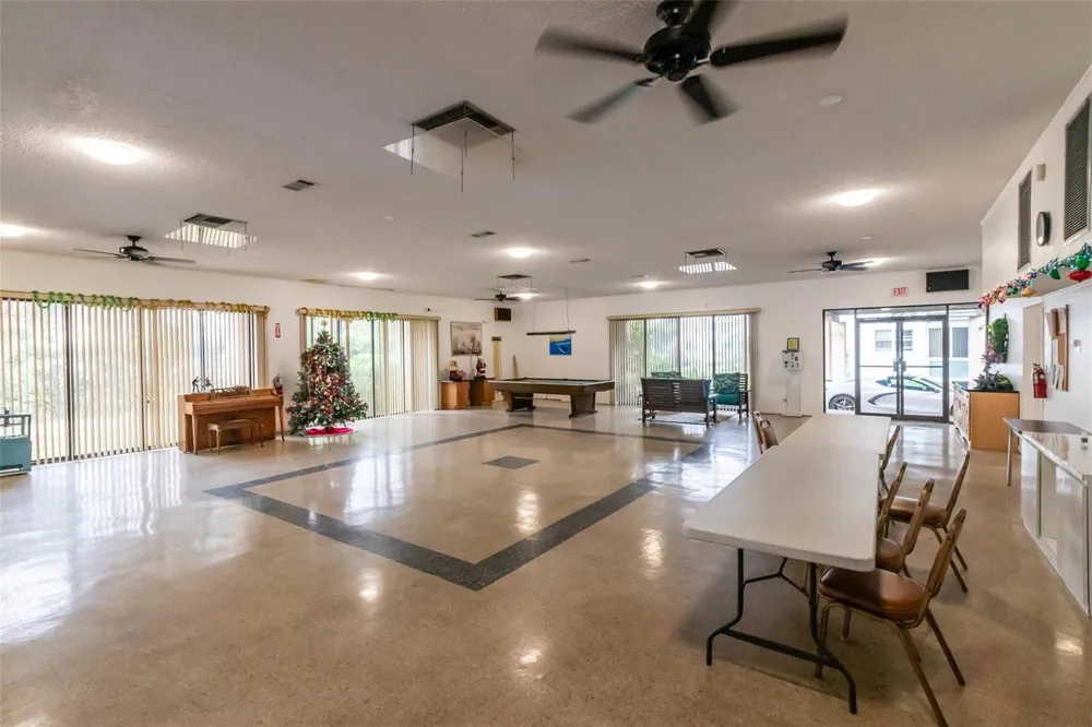 2840 Somerset Drive #403 Lauderdale Lakes, FL 33311