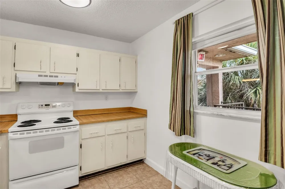 2840 Somerset Drive #403 Lauderdale Lakes, FL 33311