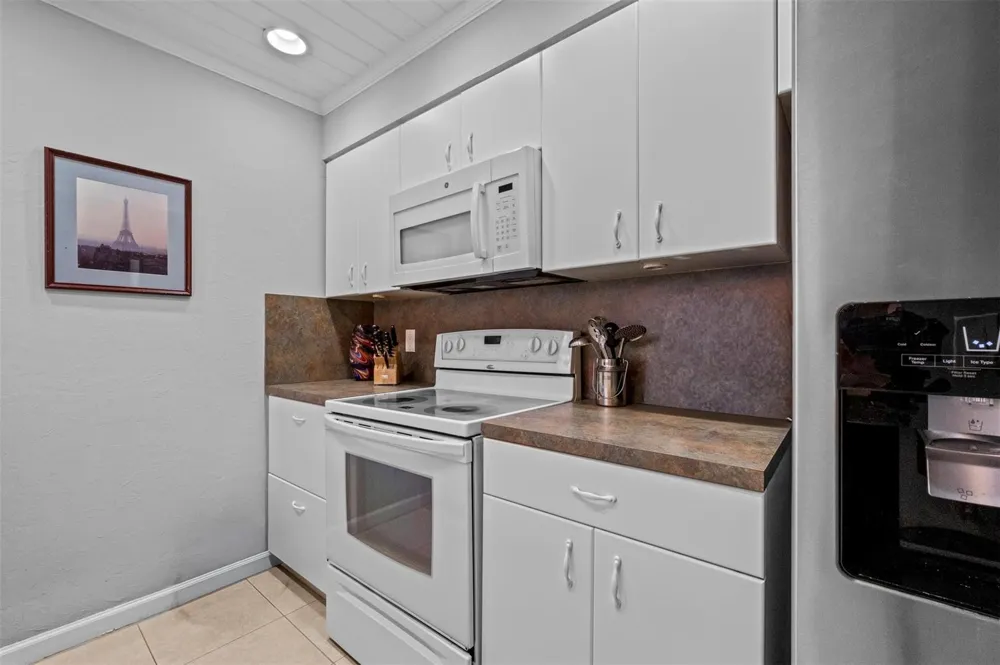 653 Cypress Lane #21b Wilton Manors, FL 33305