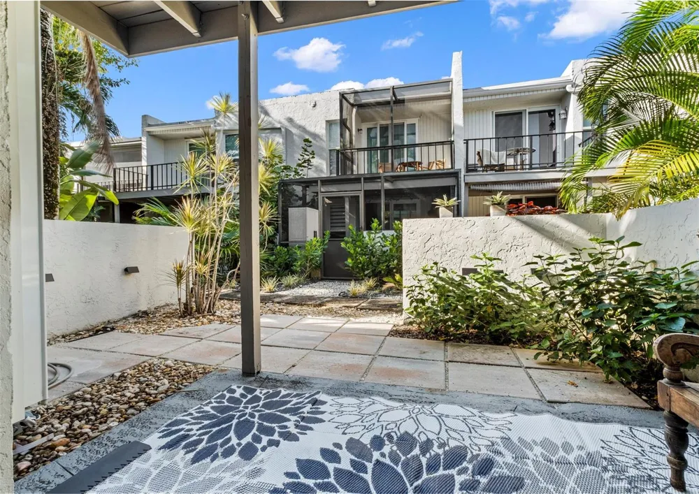 653 Cypress Lane #21b Wilton Manors, FL 33305