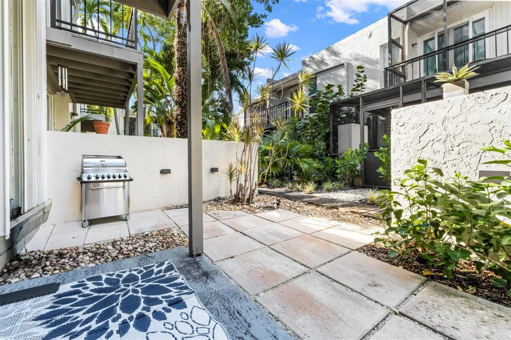 653 Cypress Lane #21b Wilton Manors, FL 33305