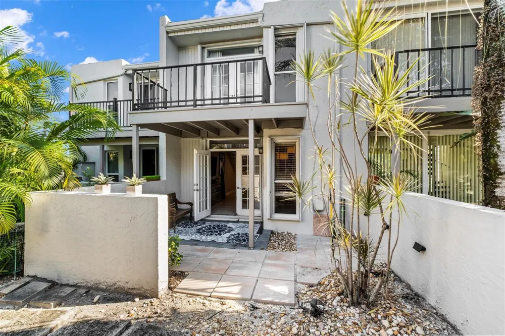 653 Cypress Lane #21b Wilton Manors, FL 33305