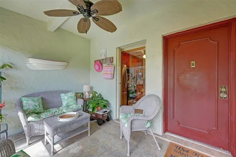 860 SE 6th Avenue #402