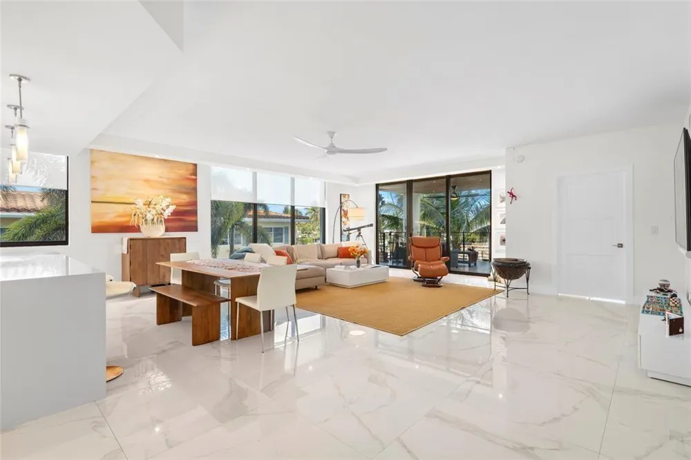 1507 SE 15th Street #202 Fort Lauderdale, FL 33316