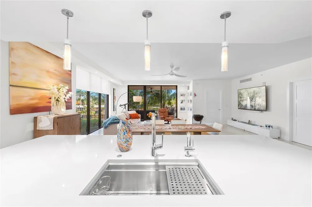 1507 SE 15th Street #202 Fort Lauderdale, FL 33316