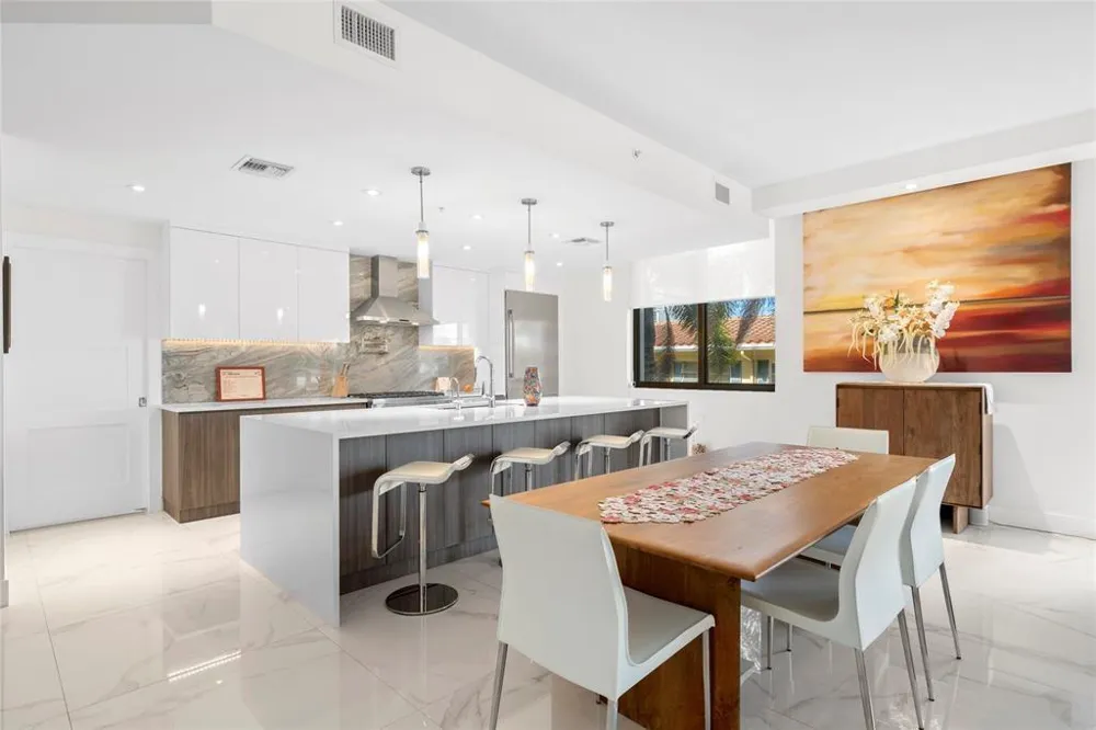 1507 SE 15th Street #202 Fort Lauderdale, FL 33316