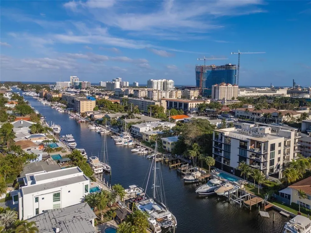 1507 SE 15th Street #202 Fort Lauderdale, FL 33316