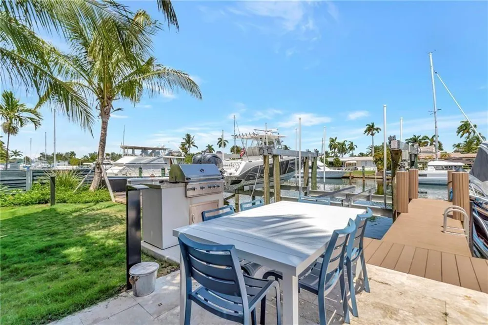 1507 SE 15th Street #202 Fort Lauderdale, FL 33316