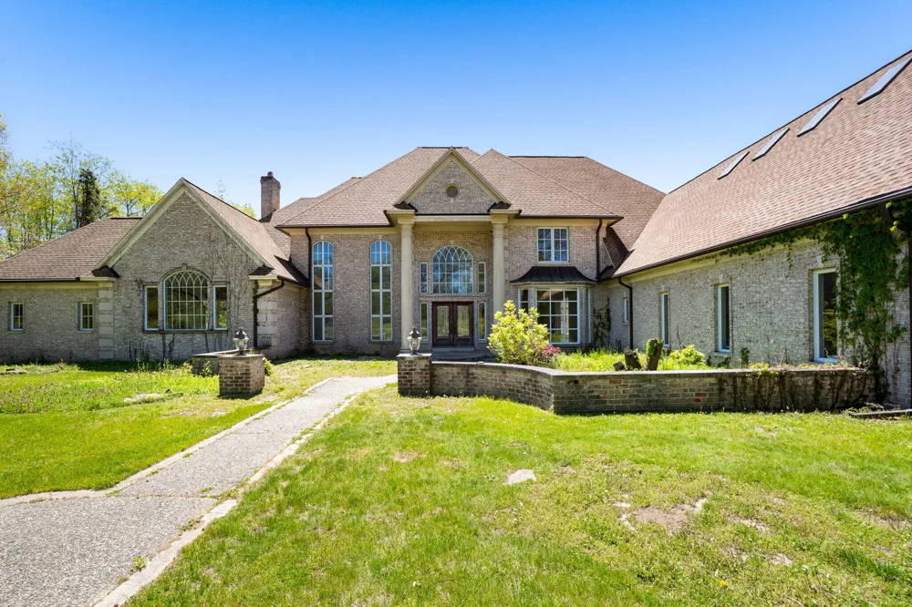 1065 Johnson Street Marne, MI 49435