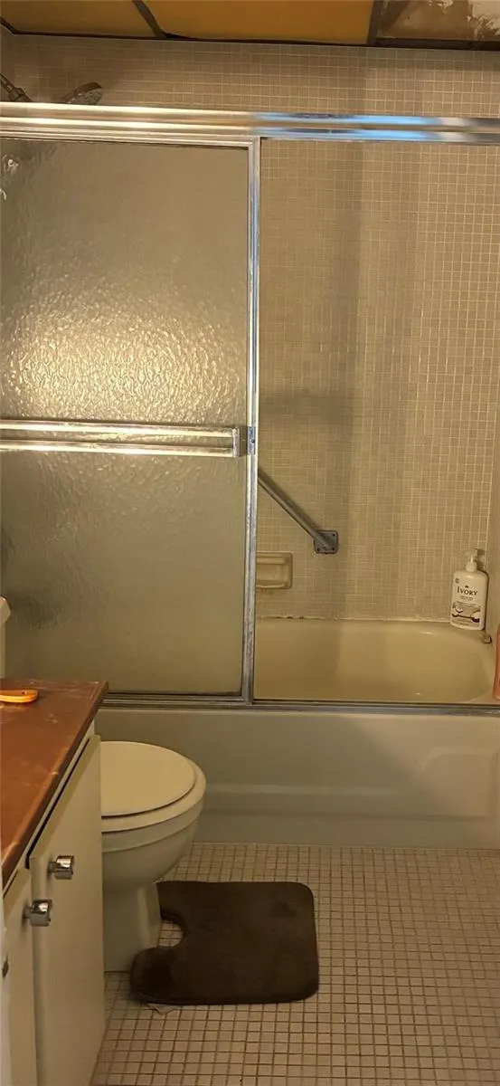 3321 NW 47th Terrace #423 Lauderdale Lakes, FL 33319