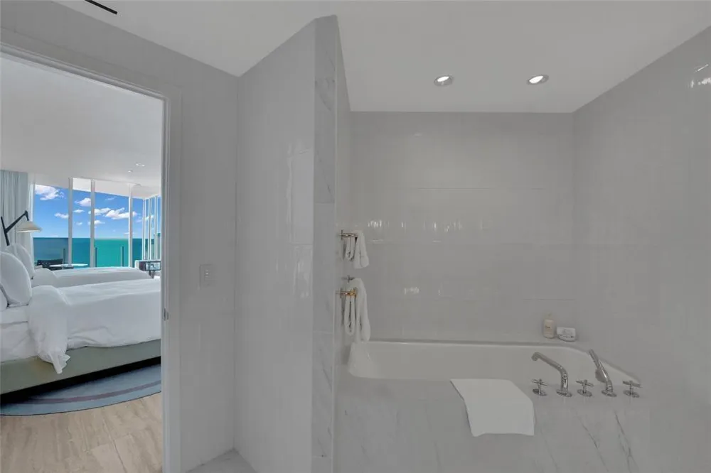 525 Fort Lauderdale Beach Boulevard #1204 Fort Lauderdale, FL 33304