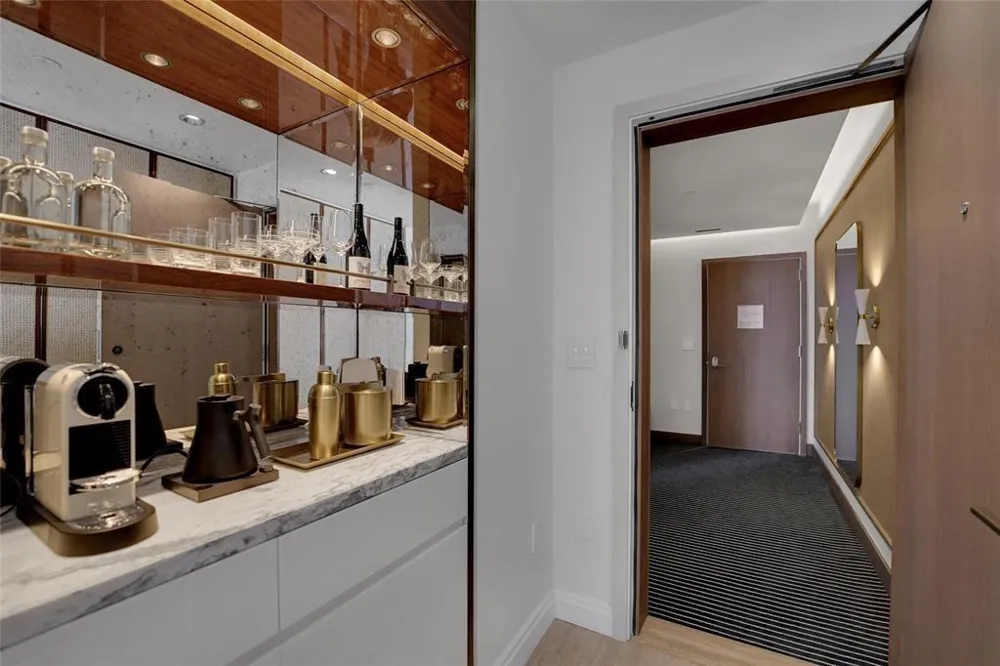525 Fort Lauderdale Beach Boulevard #1204 Fort Lauderdale, FL 33304