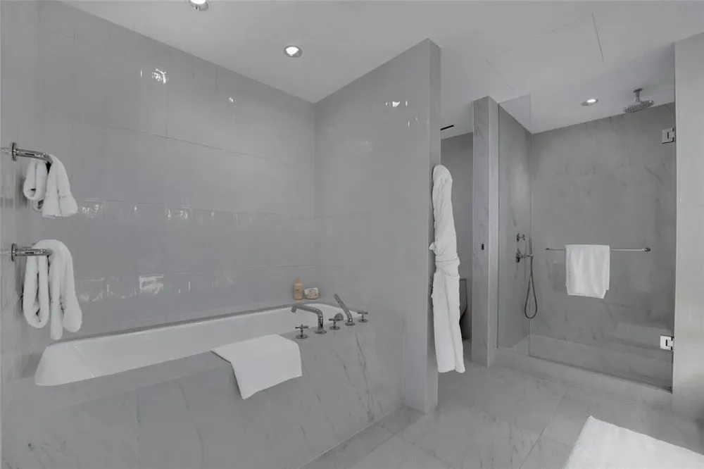 525 Fort Lauderdale Beach Boulevard #1204 Fort Lauderdale, FL 33304
