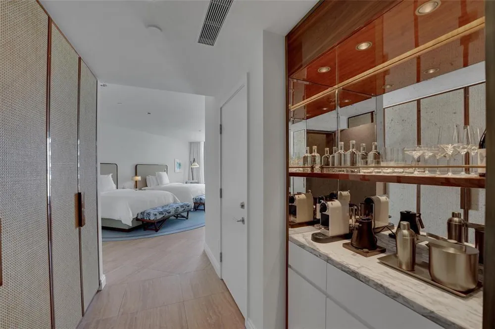 525 Fort Lauderdale Beach Boulevard #1204 Fort Lauderdale, FL 33304