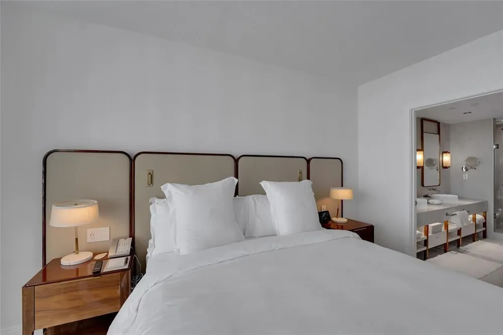 525 Fort Lauderdale Beach Boulevard #1204 Fort Lauderdale, FL 33304