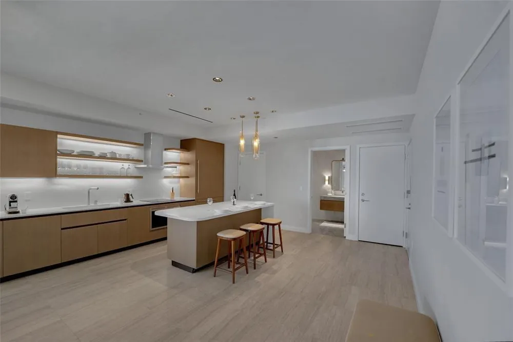 525 Fort Lauderdale Beach Boulevard #1204 Fort Lauderdale, FL 33304