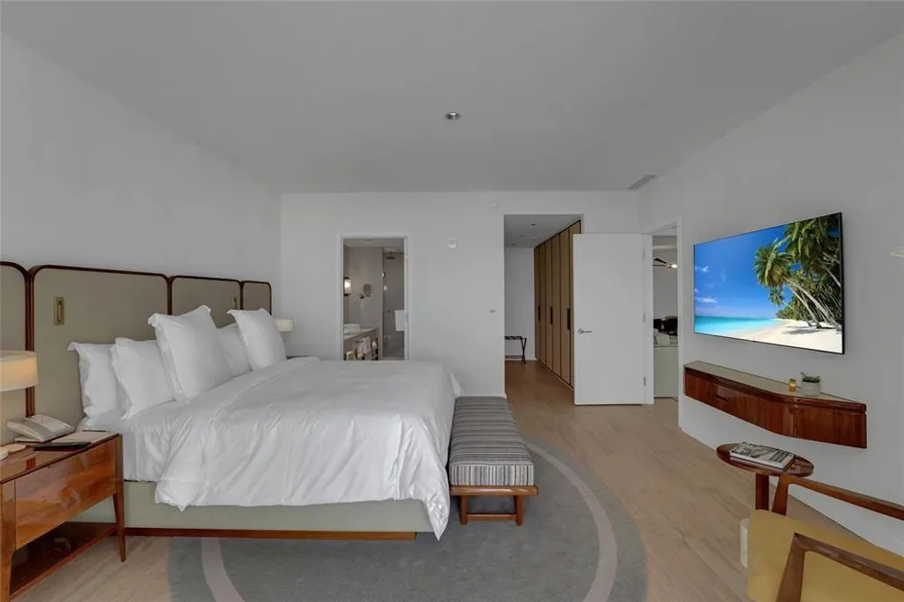525 Fort Lauderdale Beach Boulevard #1204 Fort Lauderdale, FL 33304