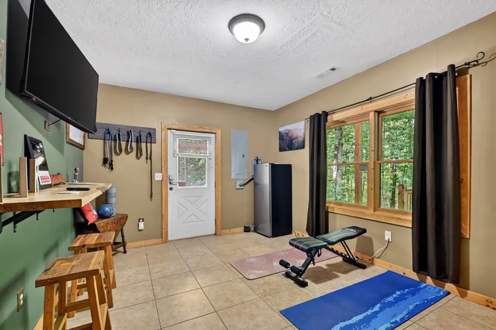 979 Cherokee Lane McCaysville, GA 30555