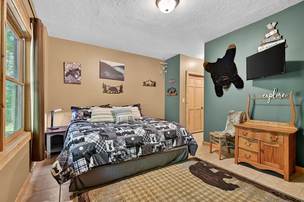 979 Cherokee Lane McCaysville, GA 30555