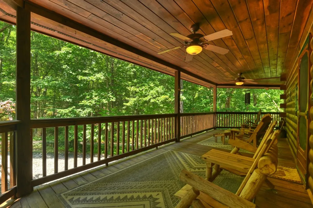 979 Cherokee Lane McCaysville, GA 30555