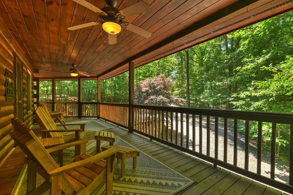 979 Cherokee Lane McCaysville, GA 30555