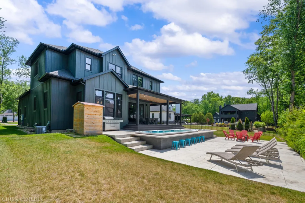 45322 Fairway Drive New Buffalo, MI 49117