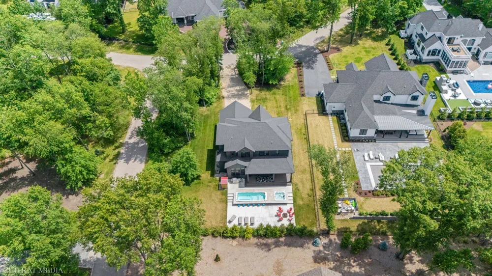 45322 Fairway Drive New Buffalo, MI 49117