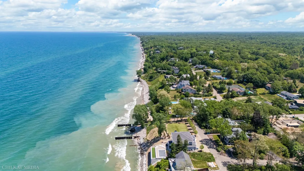 45322 Fairway Drive New Buffalo, MI 49117