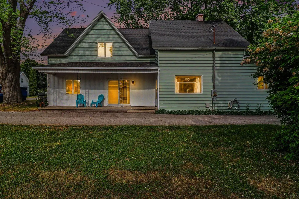 1212 24th Street Manistee, MI 49660