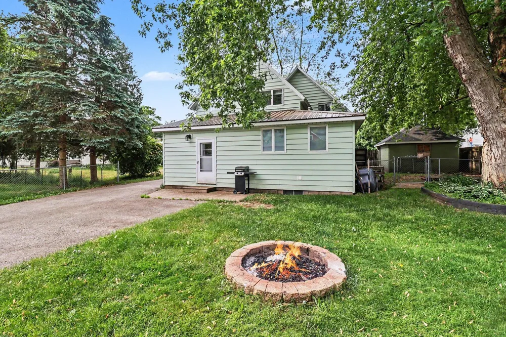 1212 24th Street Manistee, MI 49660