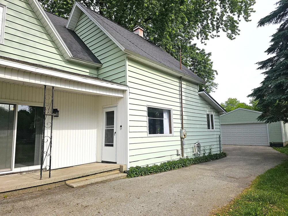 1212 24th Street Manistee, MI 49660