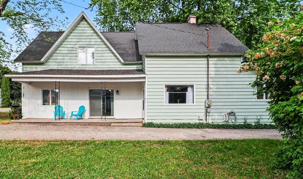 1212 24th Street Manistee, MI 49660