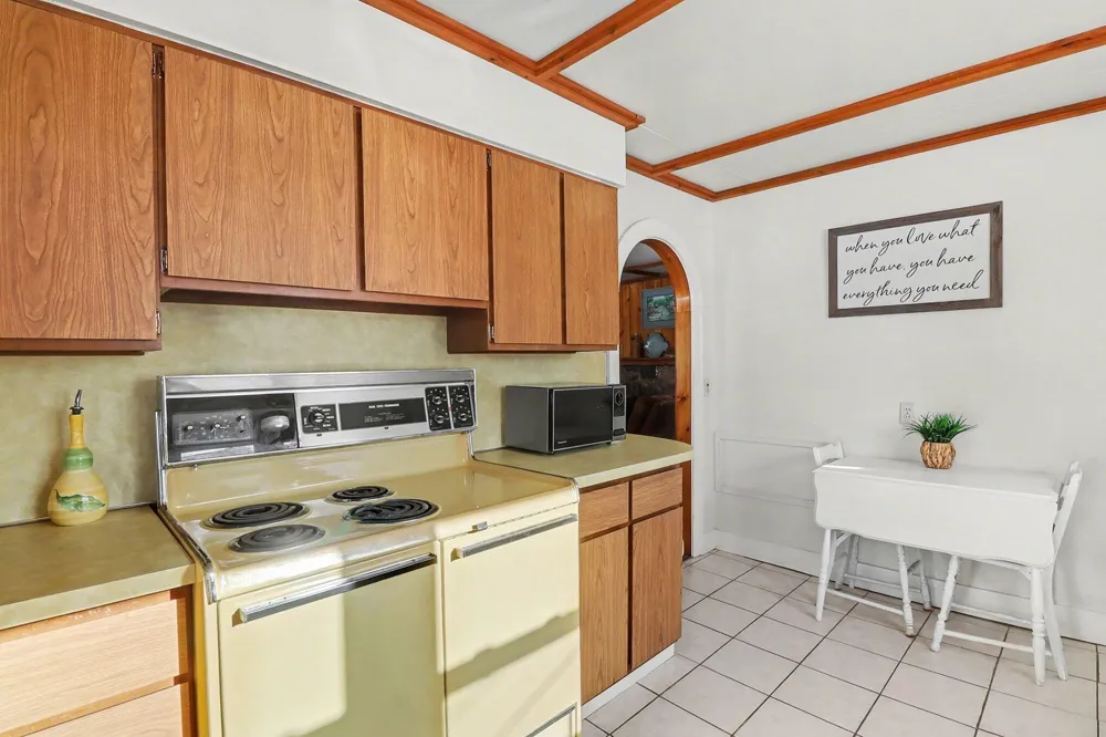 11637 Algonquin Drive Pinckney, MI 48169