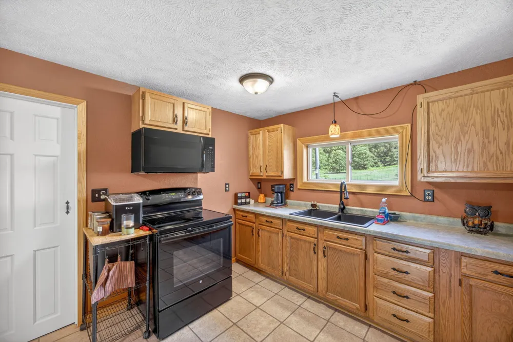 4717 E Fillmore Road White Cloud, MI 49349