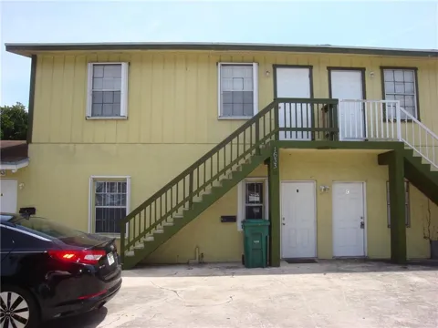 1633 W 28th Street #B