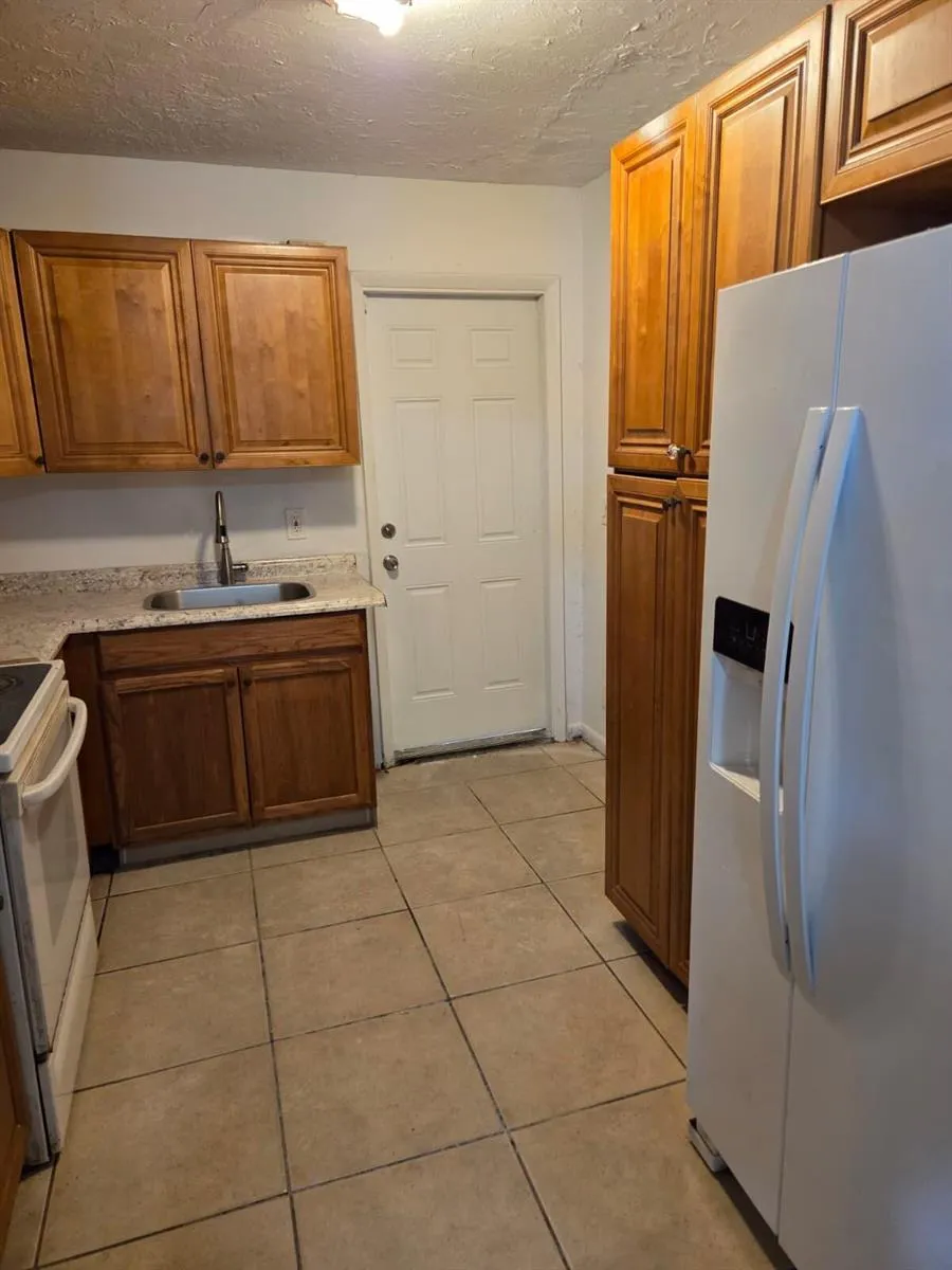 1633 W 28th Street #B Riviera Beach, FL 33404