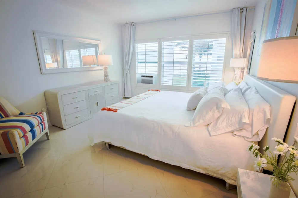 1043 Hillsboro Mile #18c Hillsboro Beach, FL 33062