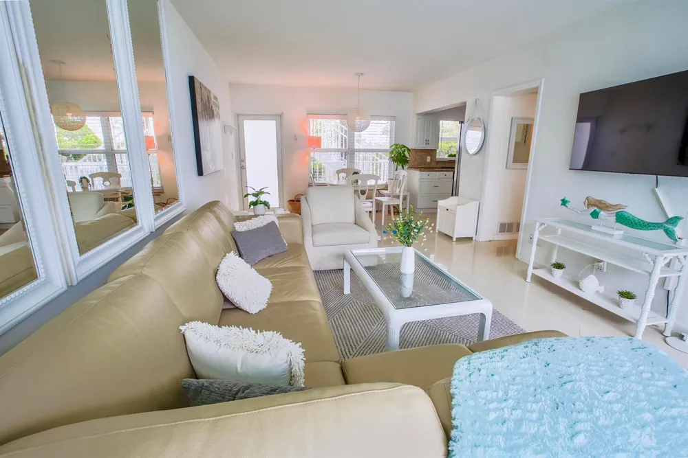 1043 Hillsboro Mile #18c Hillsboro Beach, FL 33062