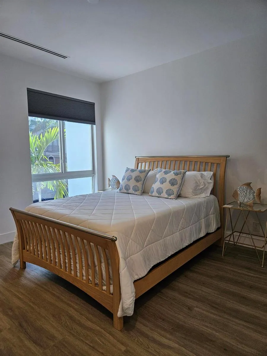 2275 SE 7th Street Pompano Beach, FL 33062
