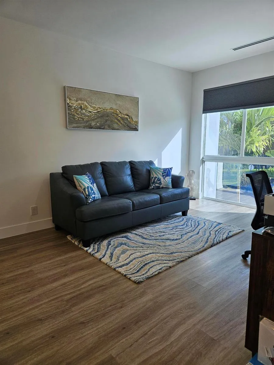 2275 SE 7th Street Pompano Beach, FL 33062