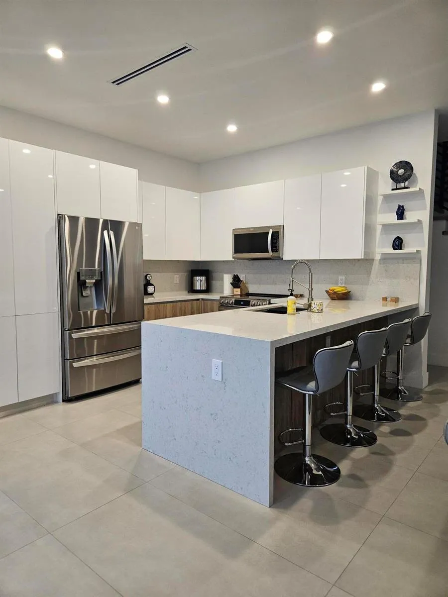 2275 SE 7th Street Pompano Beach, FL 33062
