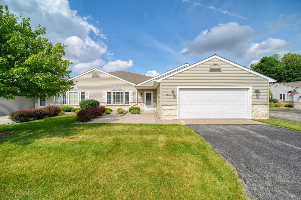 2503 Lakewood Drive Adrian, MI 49221