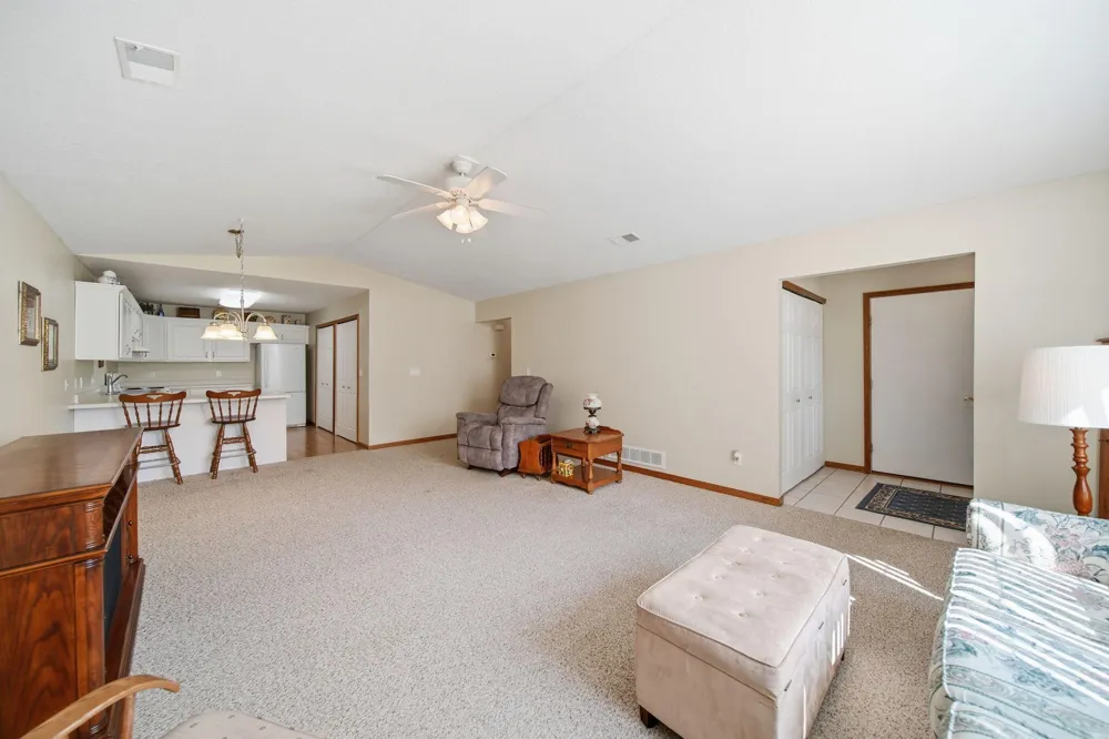 2503 Lakewood Drive Adrian, MI 49221