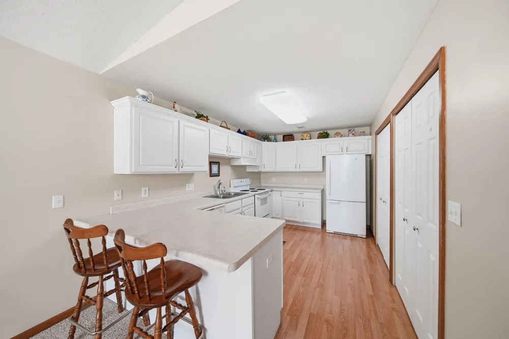 2503 Lakewood Drive Adrian, MI 49221