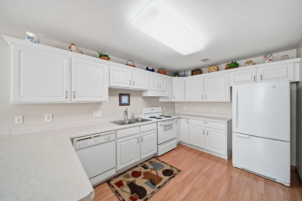 2503 Lakewood Drive Adrian, MI 49221