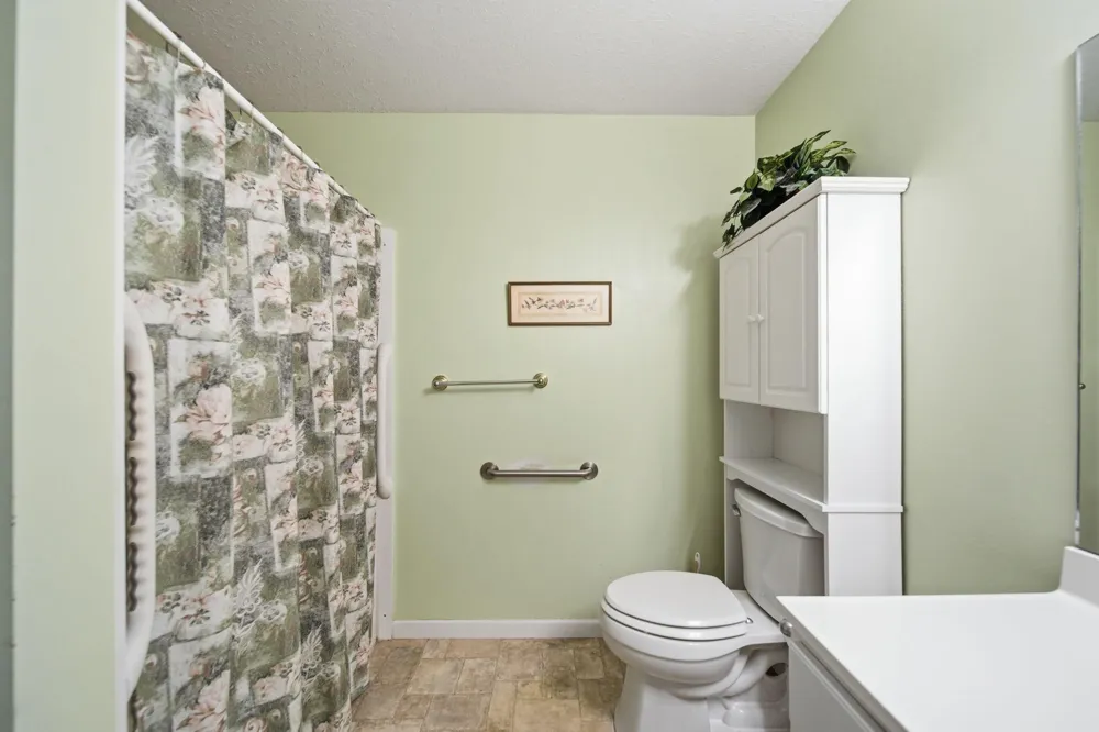 2503 Lakewood Drive Adrian, MI 49221