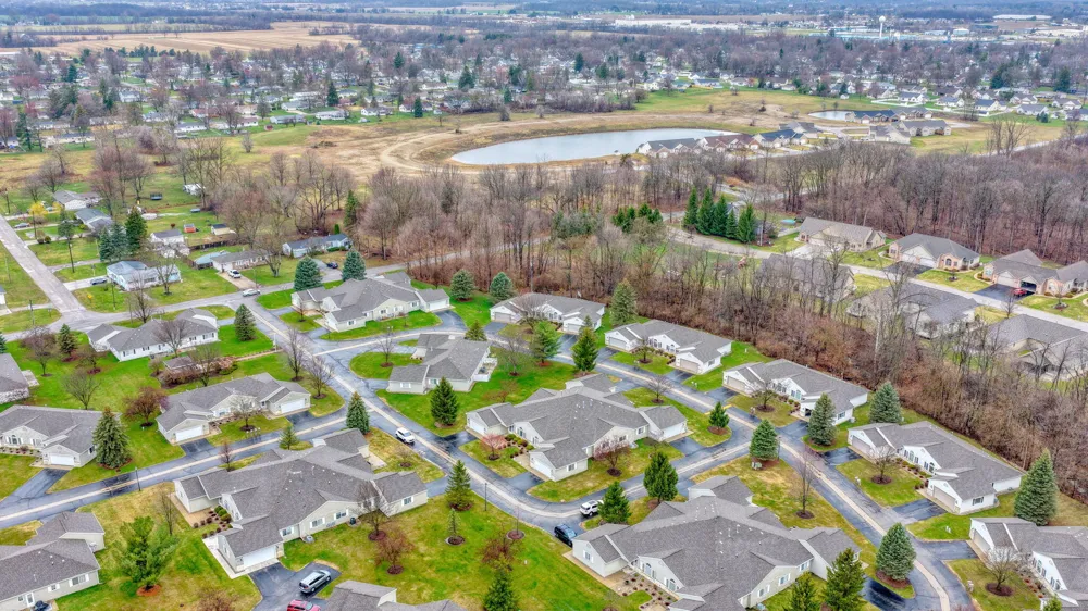 2503 Lakewood Drive Adrian, MI 49221