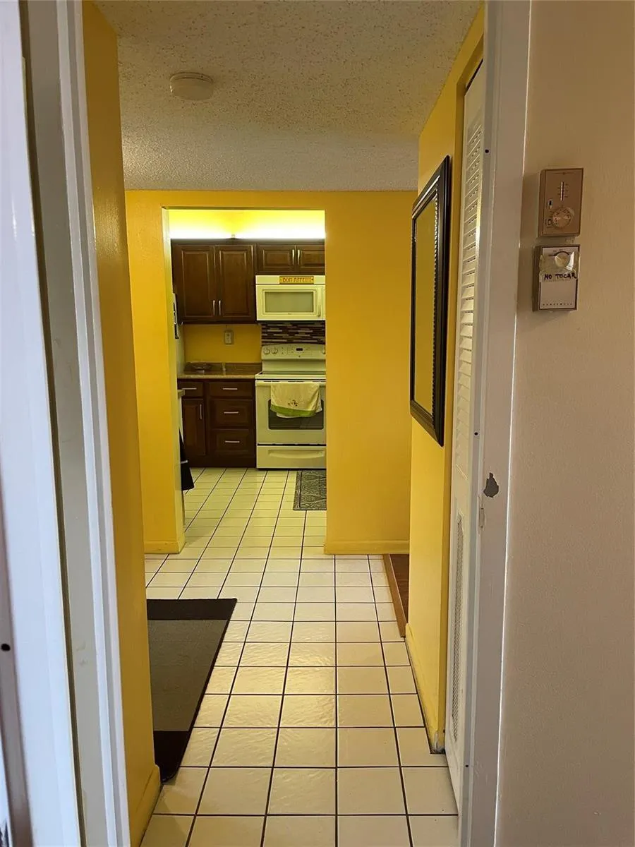 2860 Somerset Drive #311k Lauderdale Lakes, FL 33311