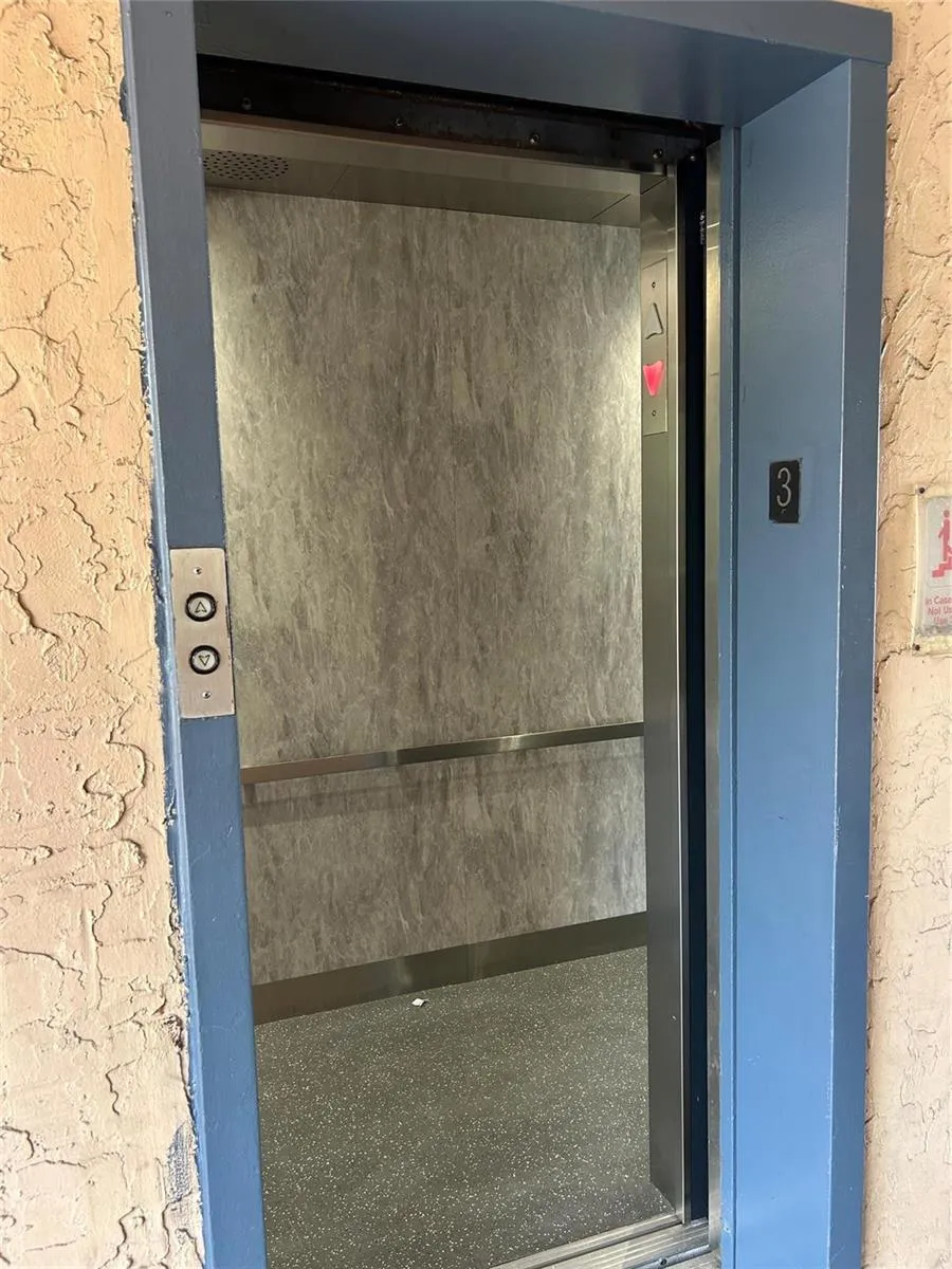 2860 Somerset Drive #311k Lauderdale Lakes, FL 33311