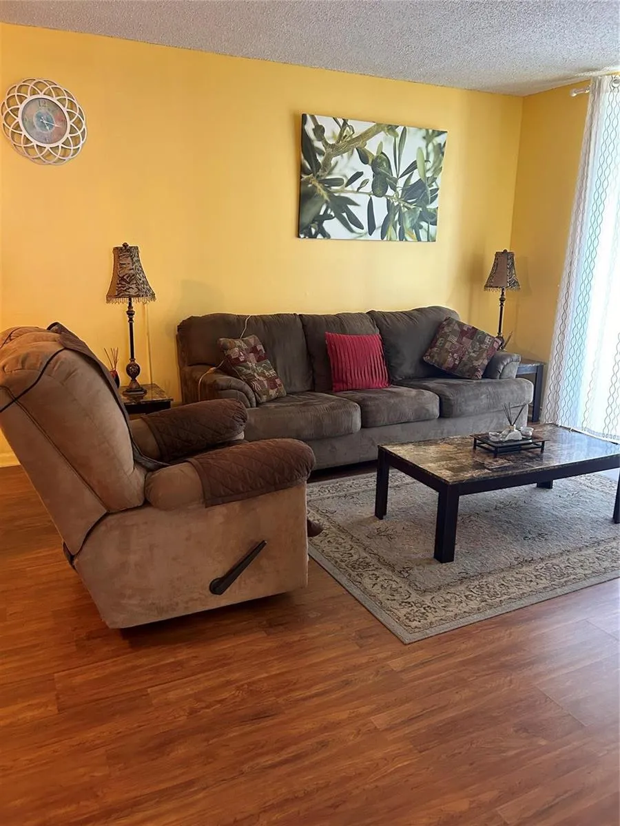 2860 Somerset Drive #311k Lauderdale Lakes, FL 33311